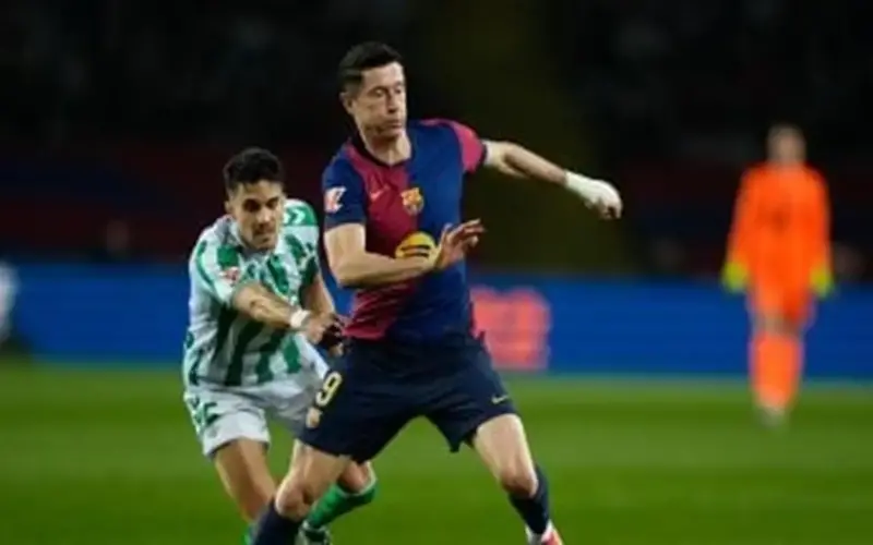 برشلونة يستهدف رقمًا قياسيًا فى الدوري الإسباني أمام ريال بيتيس الليلة